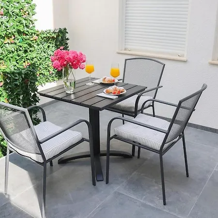 Appartement Color Block Near Old Town *